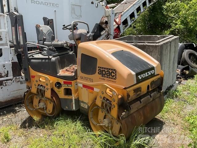 Volvo DD25B Двойни барабанни ролки
