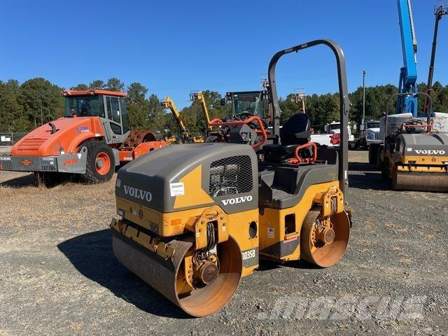 Volvo DD35B Двойни барабанни ролки
