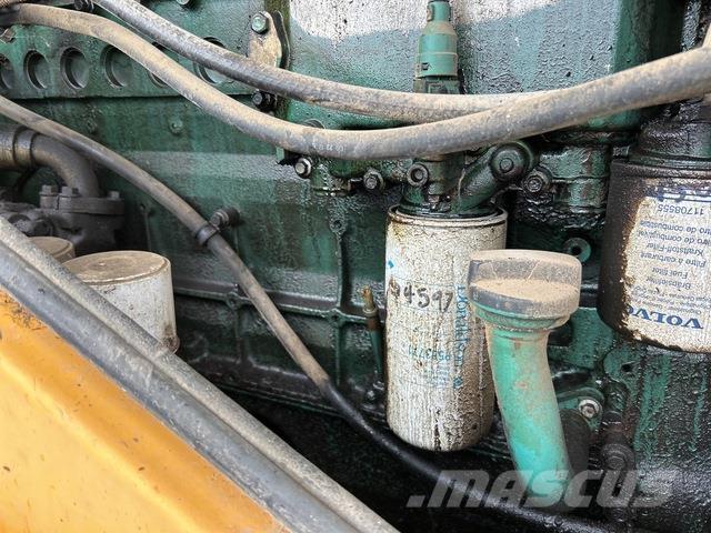 Volvo L120E Колесни товарачи