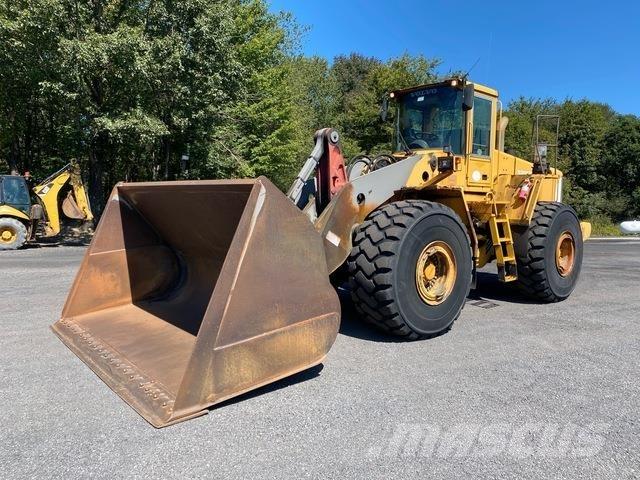 Volvo L220E Колесни товарачи