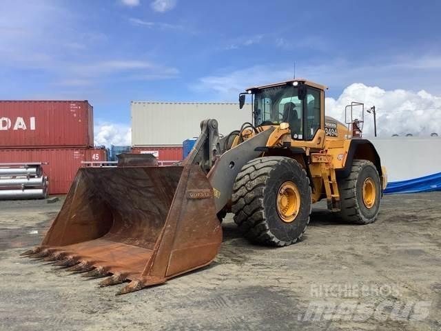 Volvo L220H Колесни товарачи
