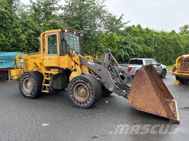 Volvo L90E Колесни товарачи