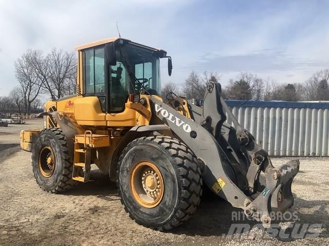 Volvo L90F Колесни товарачи