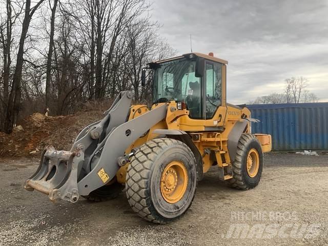 Volvo L90F Колесни товарачи