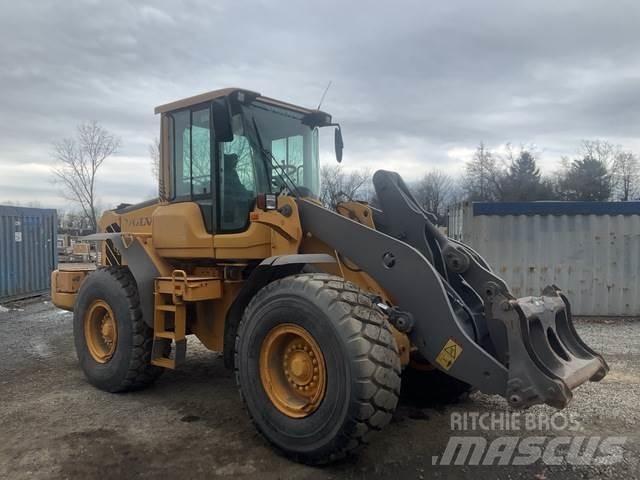 Volvo L90F Колесни товарачи