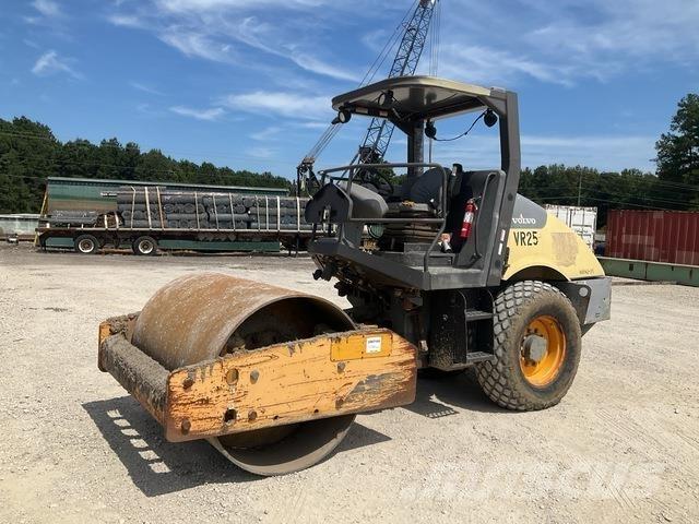 Volvo SD70D Еднобарабанни ролки
