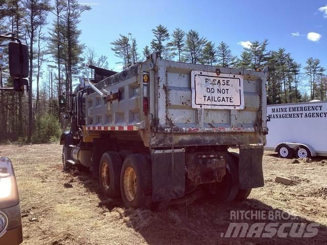 Volvo VHD Самосвал