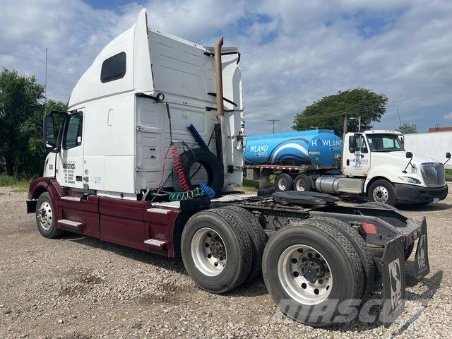 Volvo VNL Влекачи