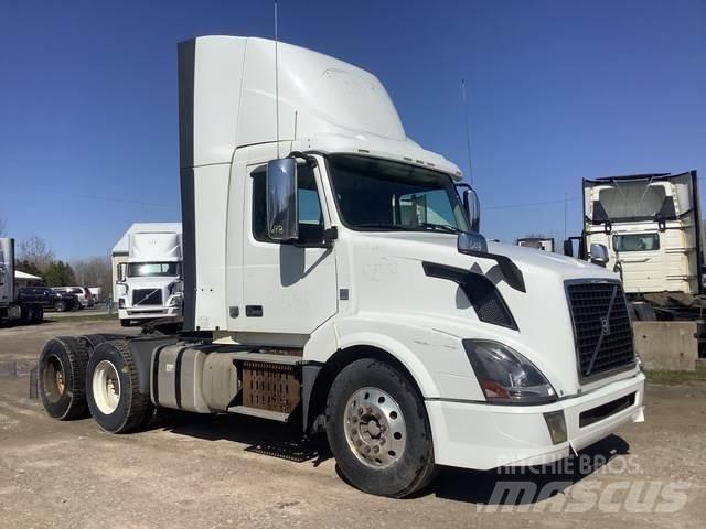 Volvo VNL Влекачи
