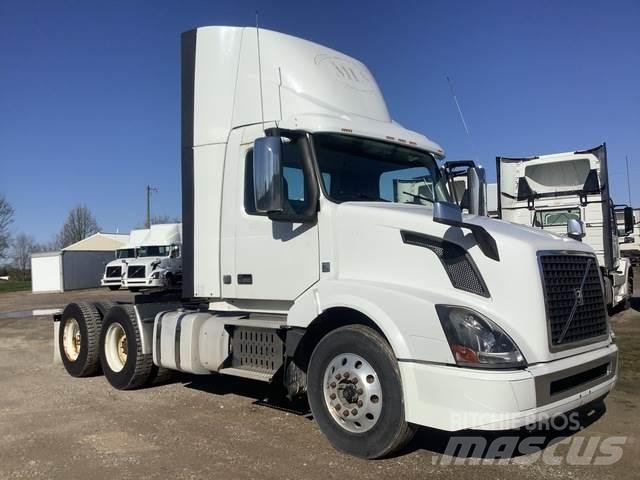 Volvo VNL Влекачи