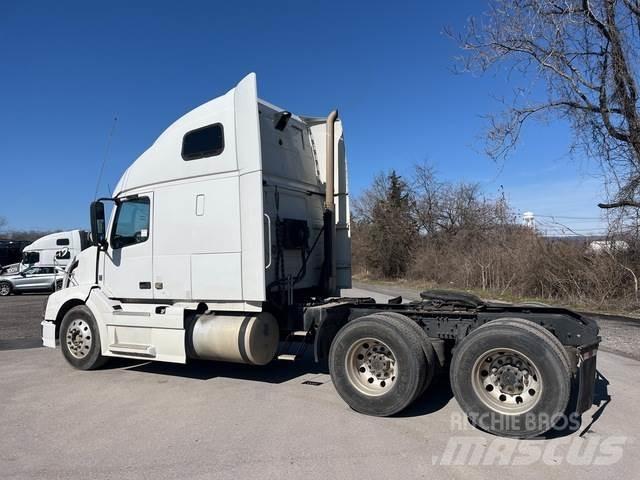 Volvo VNL Влекачи