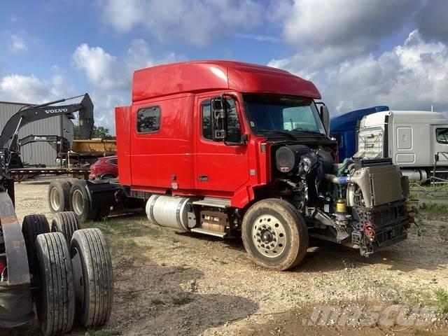 Volvo VNL Влекачи