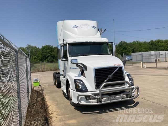 Volvo VNL Влекачи