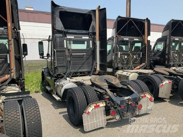Volvo VNL Влекачи