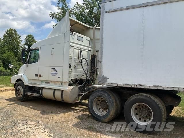 Volvo VNL Влекачи