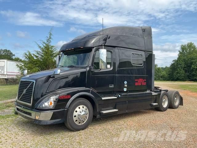 Volvo VNL Влекачи