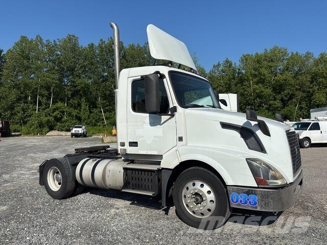 Volvo VNL Влекачи