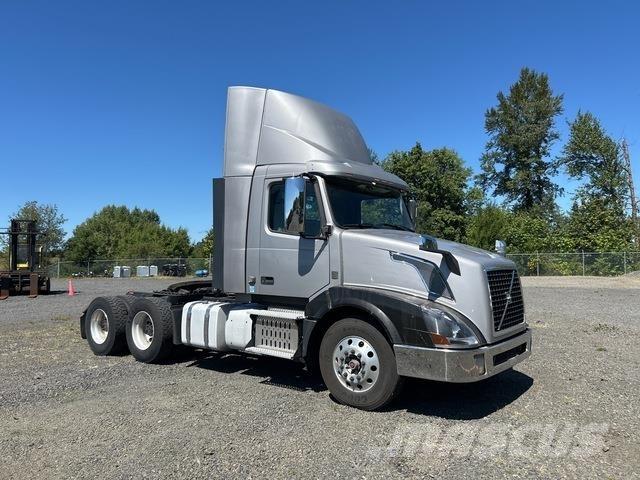 Volvo VNL Влекачи