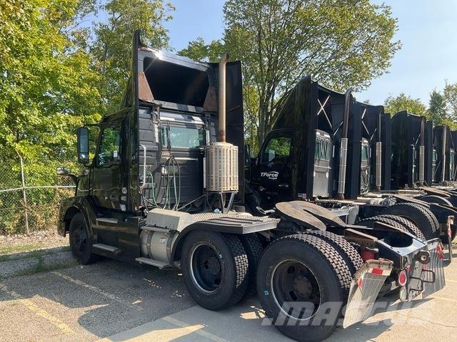 Volvo VNL Влекачи