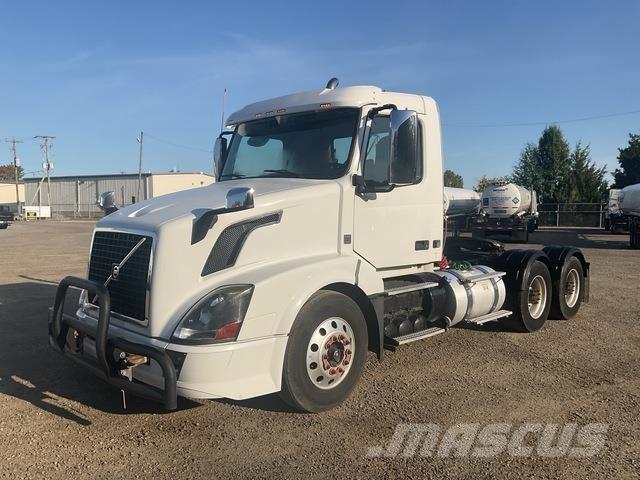 Volvo VNL Влекачи