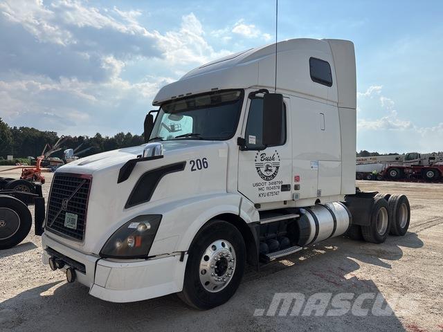 Volvo VNL Влекачи