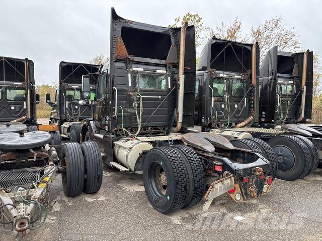 Volvo VNL Влекачи