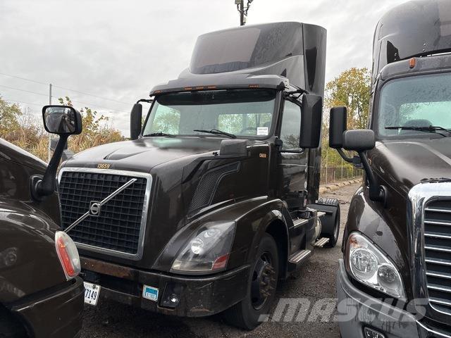 Volvo VNL Влекачи