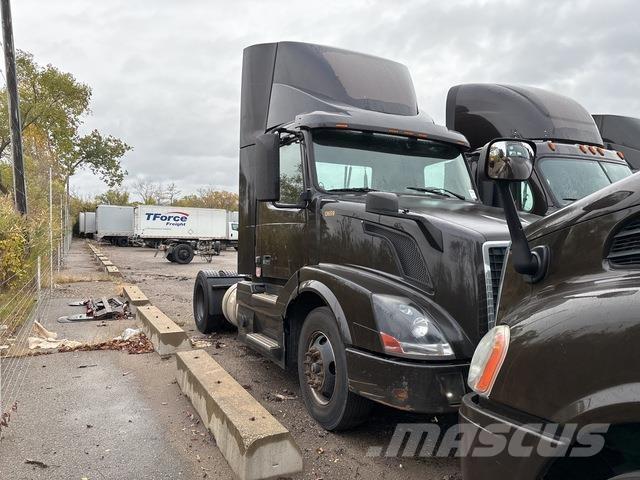 Volvo VNL Влекачи