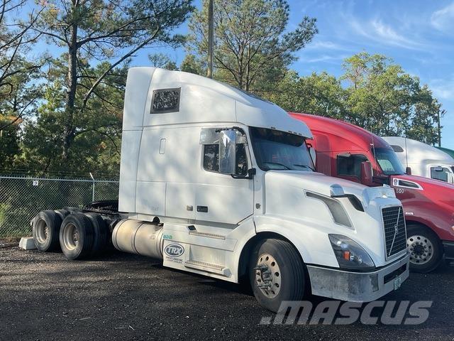 Volvo VNL Влекачи