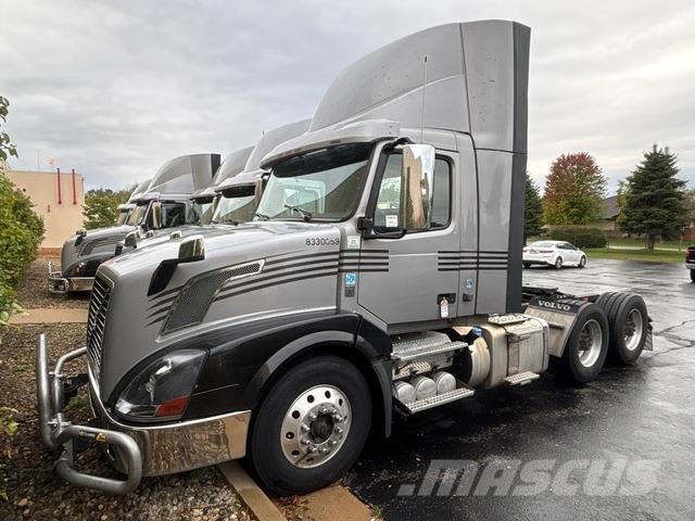 Volvo VNL Влекачи