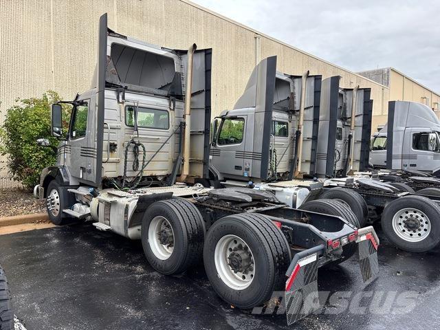 Volvo VNL Влекачи