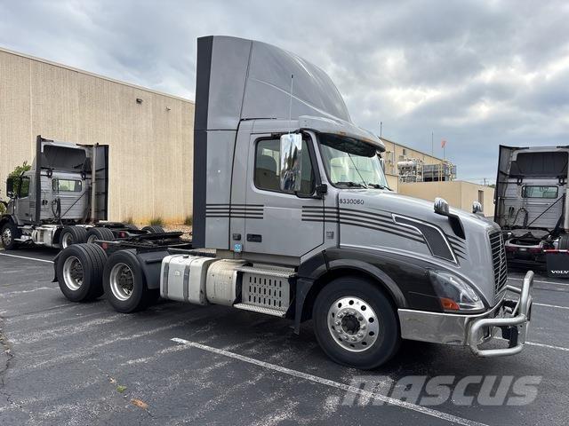 Volvo VNL Влекачи