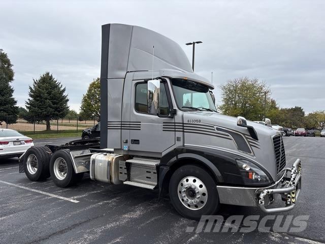 Volvo VNL Влекачи