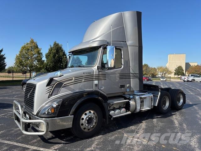 Volvo VNL Влекачи