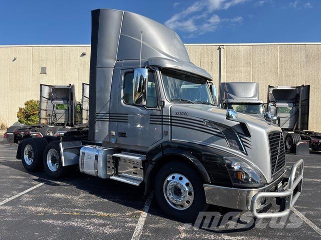 Volvo VNL Влекачи