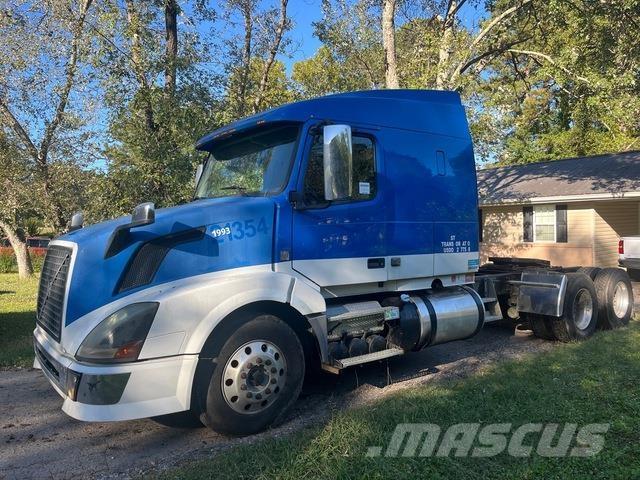 Volvo VNL Влекачи