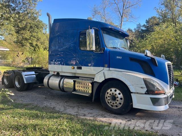 Volvo VNL Влекачи