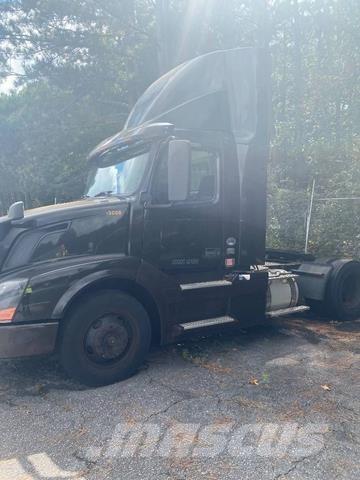 Volvo VNL Влекачи