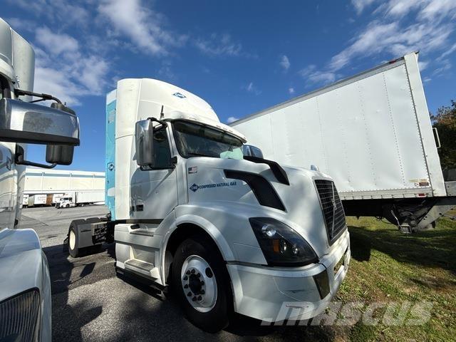 Volvo VNL Влекачи