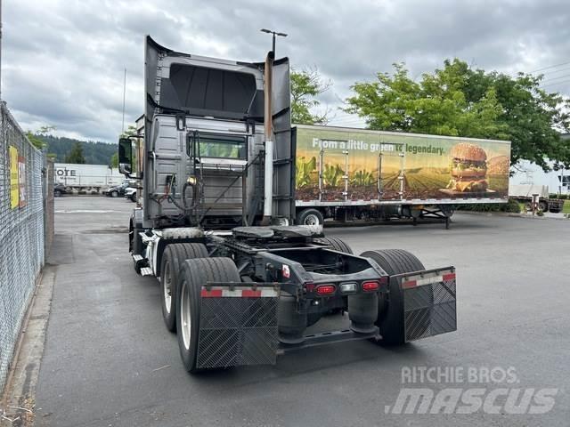 Volvo VNL 300 Влекачи