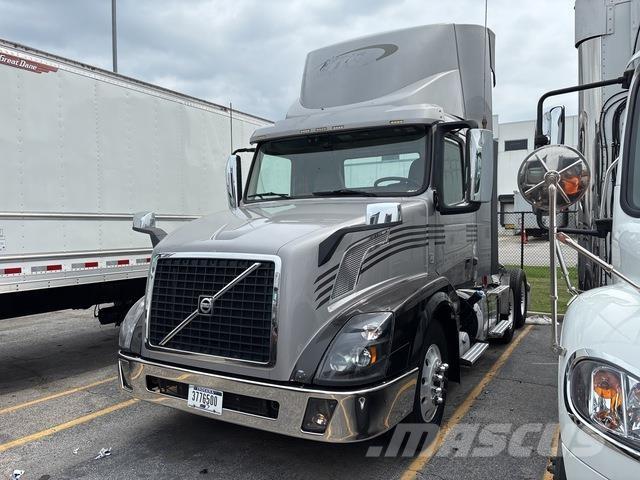 Volvo VNL 300 Влекачи