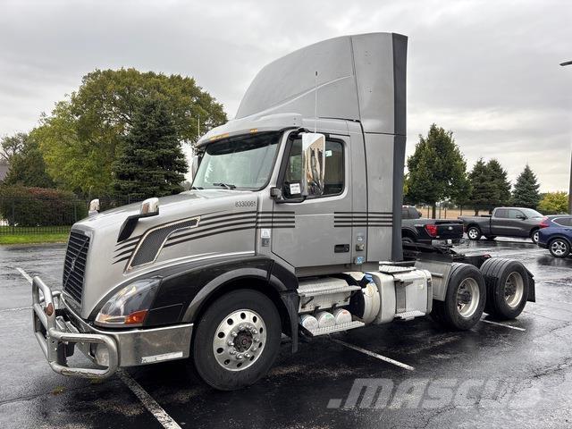 Volvo VNL 300 Влекачи