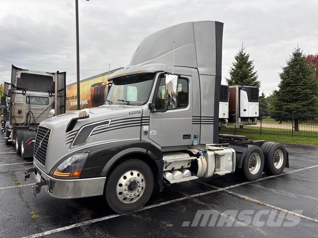 Volvo VNL 300 Влекачи