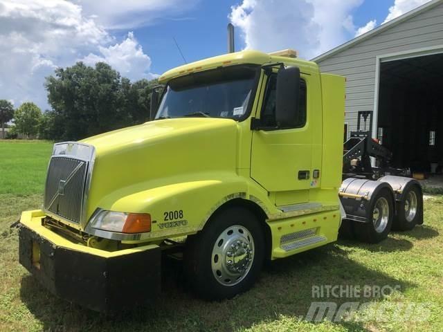 Volvo VNL64T Влекачи