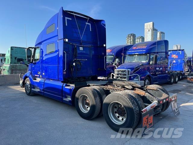 Volvo VNL760 Влекачи