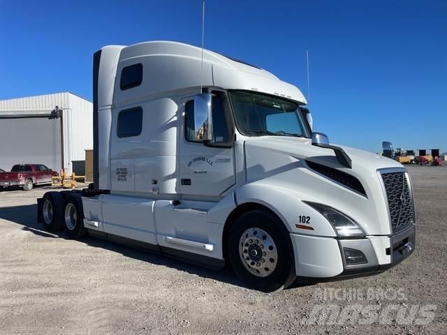 Volvo VNL860 Влекачи