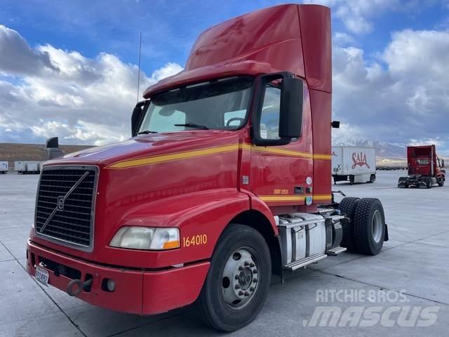 Volvo VNM Влекачи
