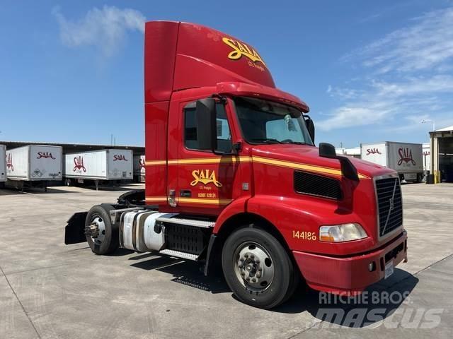 Volvo VNM Влекачи