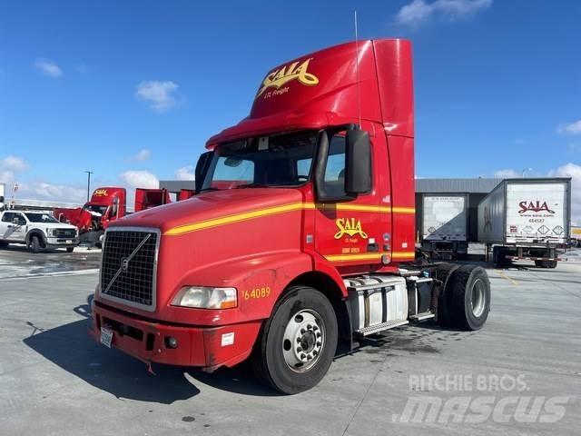 Volvo VNM Влекачи