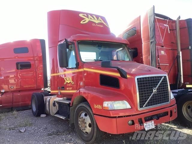 Volvo VNM Влекачи